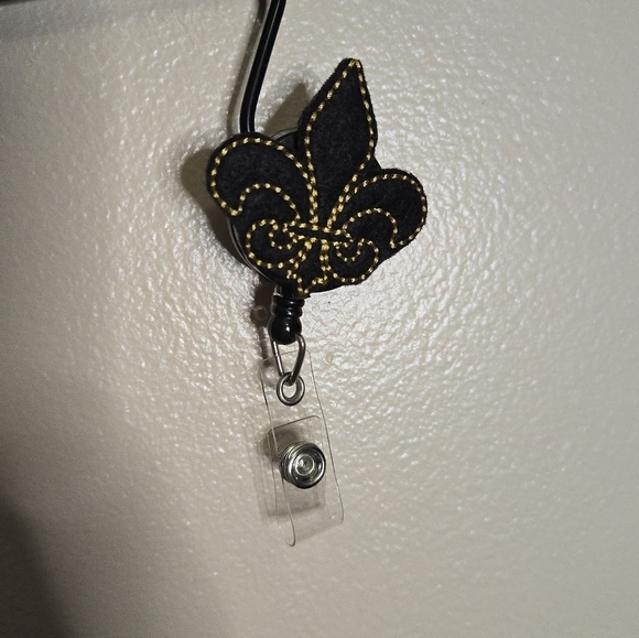 New Orleans Fleur De Lis Retractable Badge Reel - Picture 2 of 3